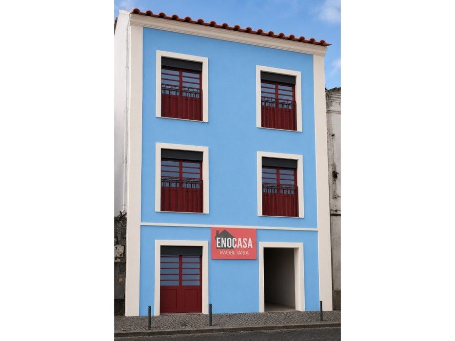 Prédio Urbano em Ruína com Projeto Aprovado para 3 Apartamentos | C...