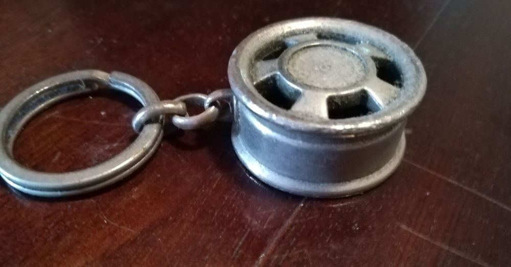 Porta Chaves Jante de Automóvel