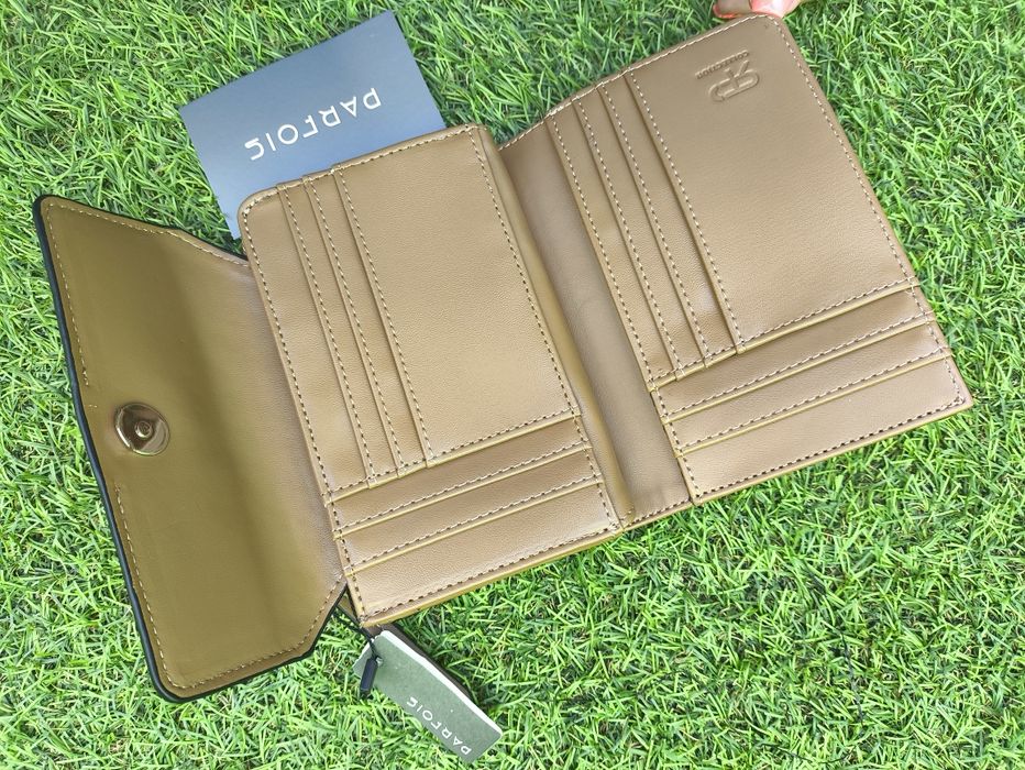 Porta-moedas Parfois com estampado de quadrados