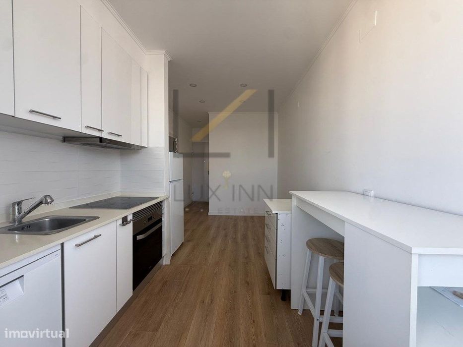 Apartamento T1 Recuperado Paço De Arcos Oeiras