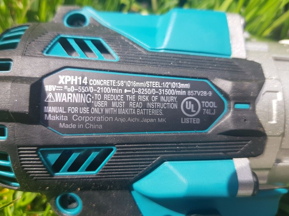 Бесщеточная аккумуляторная дрель-шуруповерт MAKITA XPH14Z 18V LXT