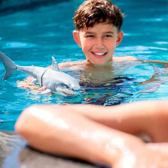 Интерактивная игрушка Robo Alive Большая белая акула 71126