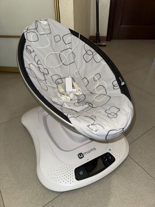 Гойдалка заколисувач 4moms