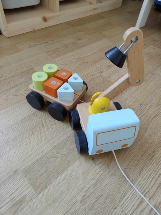 Dźwig drewniany z magnesem Ikea