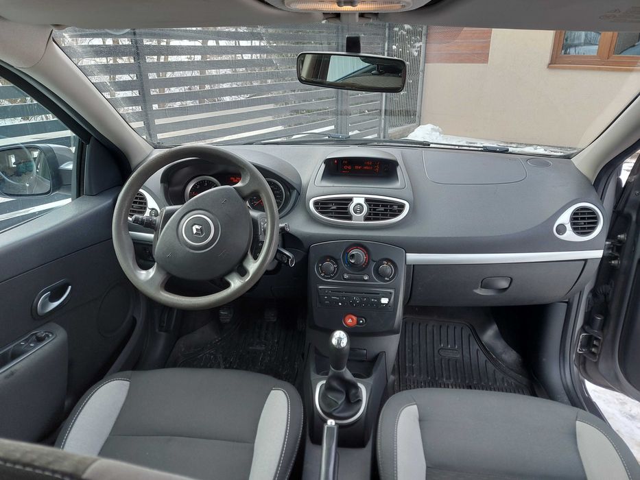 Renault clio bardzo zdbane