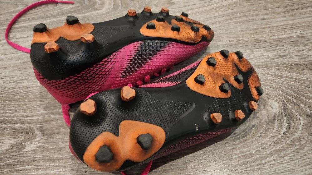 Chuteiras Adidas para criança