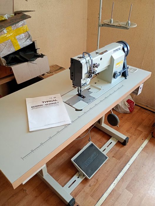 Промислова швейна Typical для важких тканин — стан ідеальний