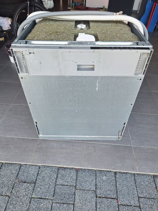 Zmywarki do zabudowy marki Electrolux, model ESL8356RO