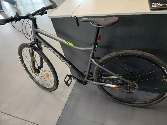 BICICLETA DE TREKKING RIVERSIDE 920