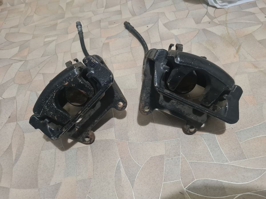 Комплект супортів ауді  А4В7/В6