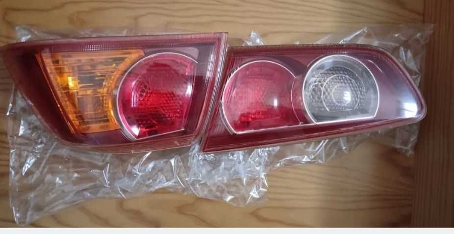 Faróis traseiros Mitsubishi Lancer