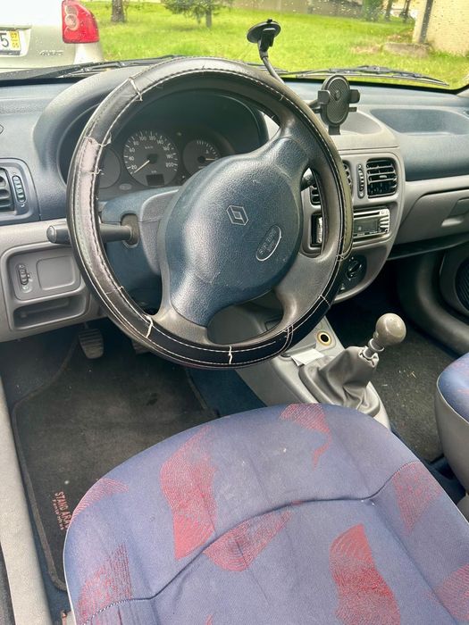 Renault Clio 1.9D Comercial 1999