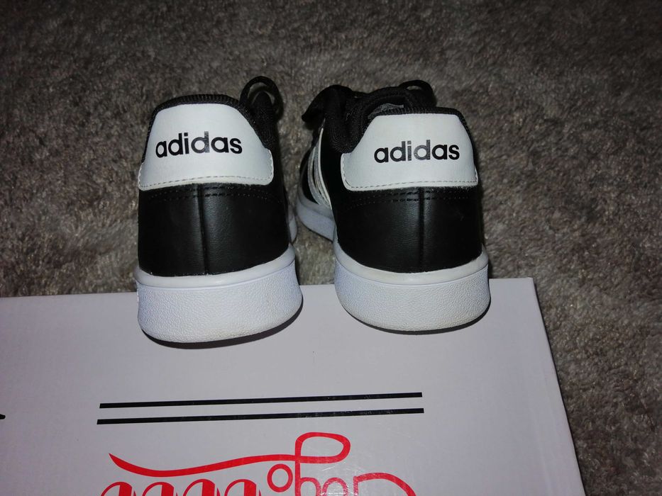 Adidas Grand Court sneakersy  młodzieżowe rozm 36.