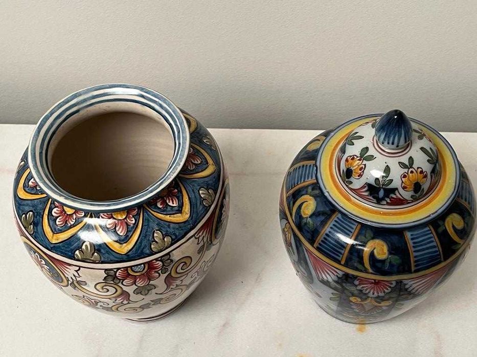 Pote Viúva Lamego e pote da Fábrica Sant'Anna