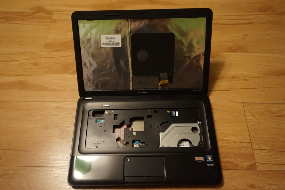 obudowa zawiasy panel matrycy ramka klapa palmrest touchpad hp cq58
