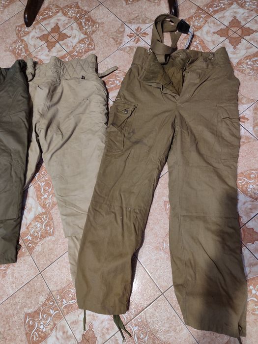 Продам куртки разные и др амуниц.