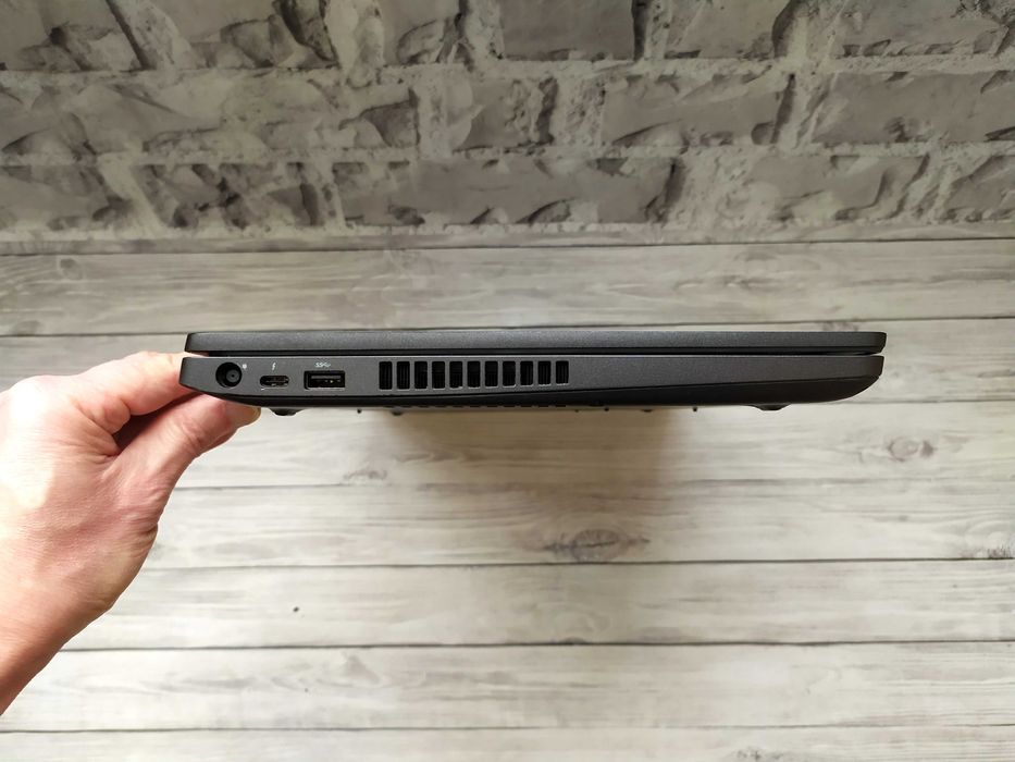 Dell Precision 3541 FHD IPS i7-9850H/16GB DDR4/512GB/NVIDIA P620 4GB