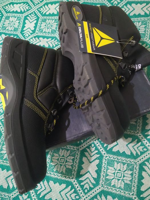 Рабочие ботинки.Новые.41 размер.