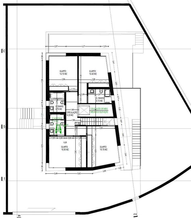 Moradia familiar p/ terminar construção 711m2. T6 Zona Nobre Porto.