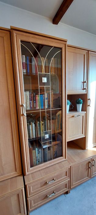 Meblościanka w bardzo dobrym stanie.