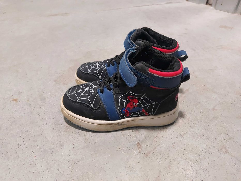 Buty chłopiece spiderman rozm 28