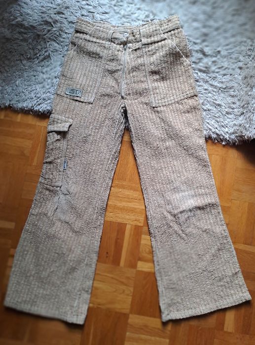 Ciepłe spodnie sztruksowe dla dziewczynki 8- 10 lat