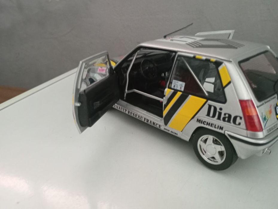 Miniaturas carros 1.18