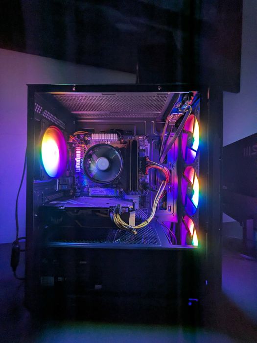 Komputer gamingowy do gier RX 5700 SSD M.2 Ryzen oświetlenie LED