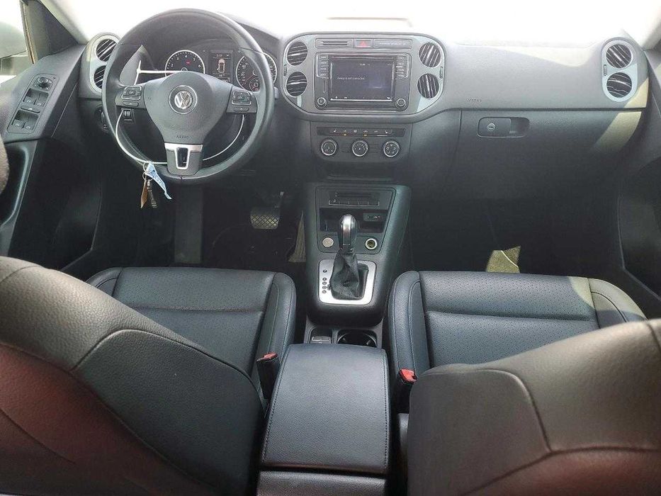 2017  Volkswagen TIGUAN SE