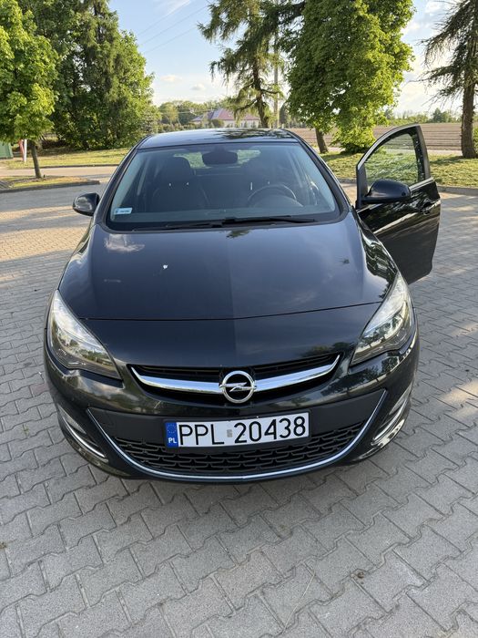 Opel Astra J 2014