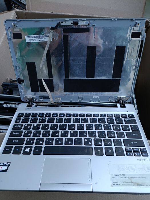 400грн  за все що на фото