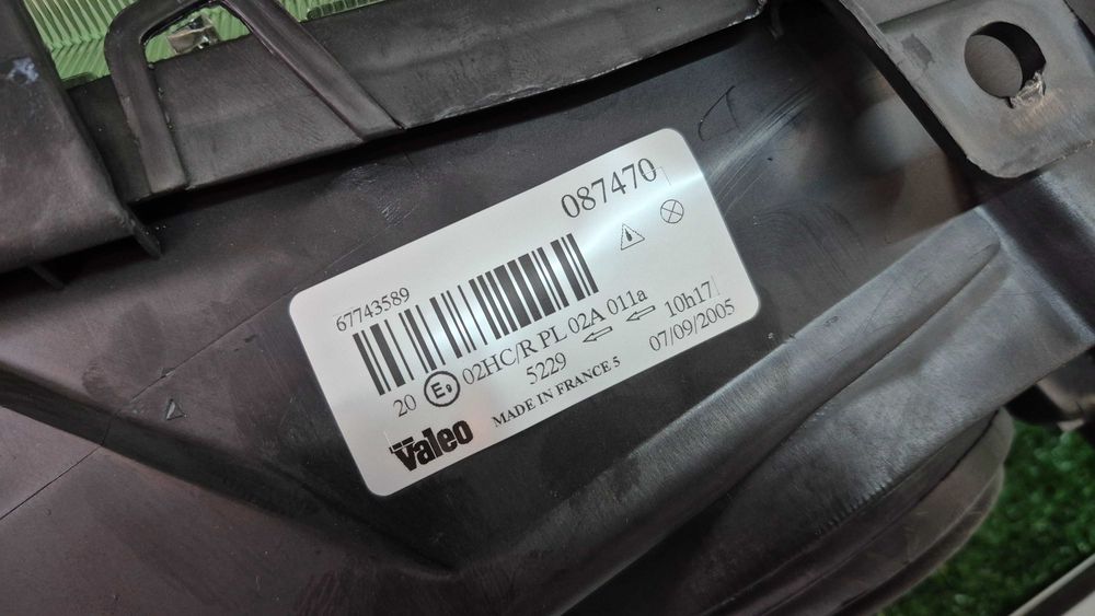 Otica Farol Frente Esquerdo Renault Megane I Phase 2 1999 a 2002 Ref. 087470 VALEO - NOVO
