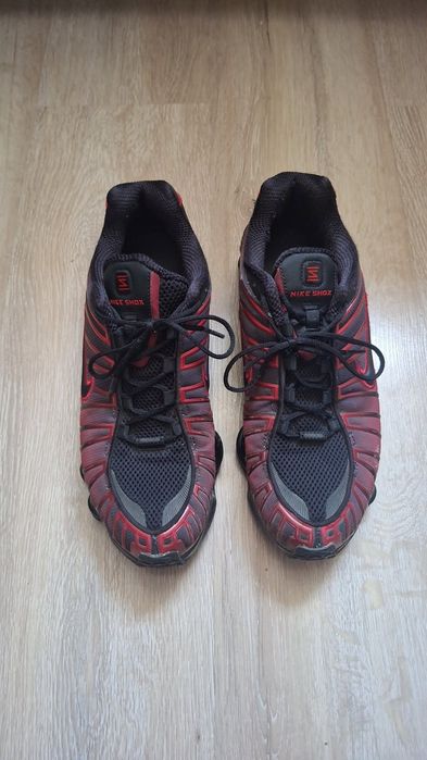 Nike shox czerwono-czarne