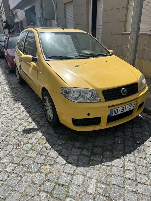 Fiat punto 2005 com 3 portas