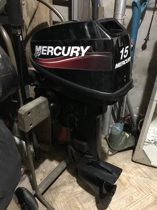Лодочний двигун Mercury 15M