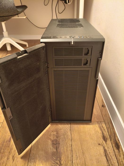 Komputer PC Intel i7-6900K / 32GB RAM / 750W / Fractal Design Define R4