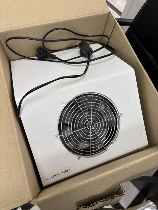 Витяжка Ulka біла