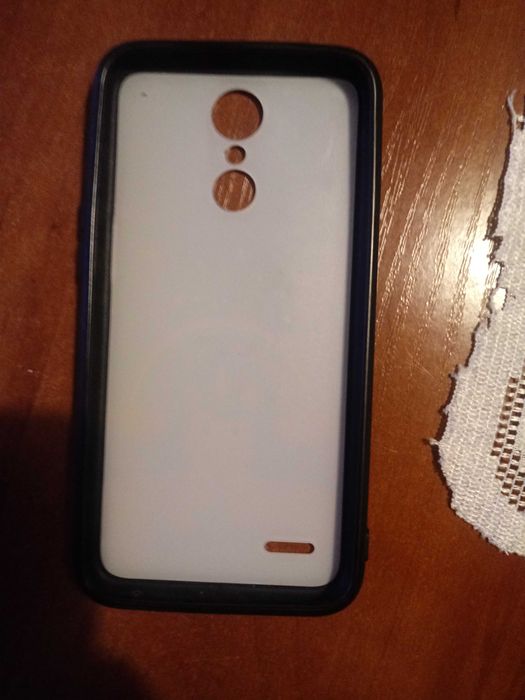 Sprzedam etui na telefon