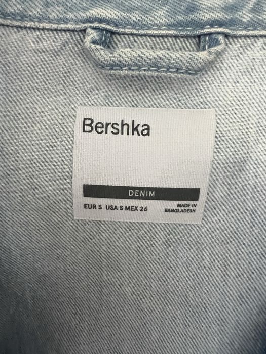 Джисовий піджак Bershka