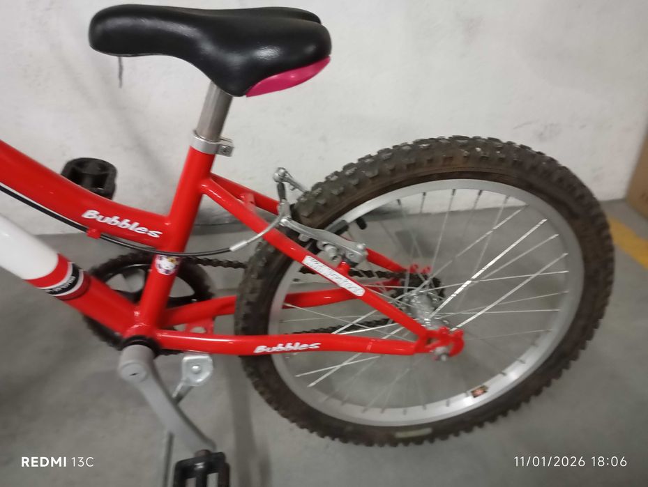 Bicicleta mais Capacete criança bicicleta