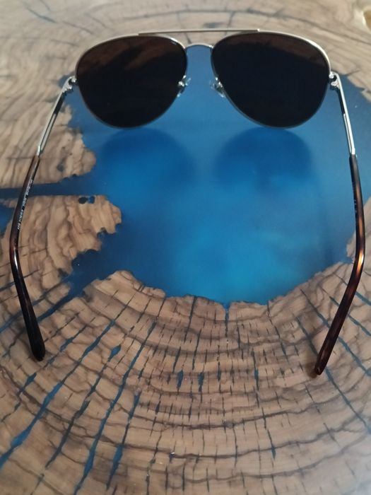 Sprzedam markowe oryginalne okulary przeciwsłoneczne Fossil FOS 3136/G/S.