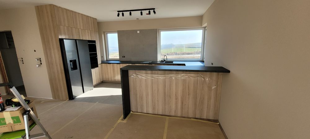 Meble na wymiar Szafy Kuchnie Łazienki Garderoby Zabudowy łazienek