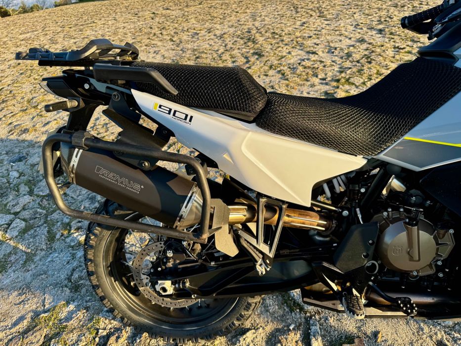 Husqvarna Norden 901 (2025) – Full Extras – Como Nova (Garantia até 2029)