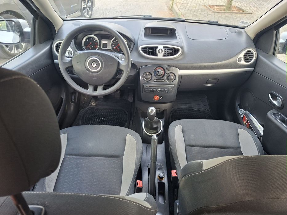 Renault Clio — fotografia 6