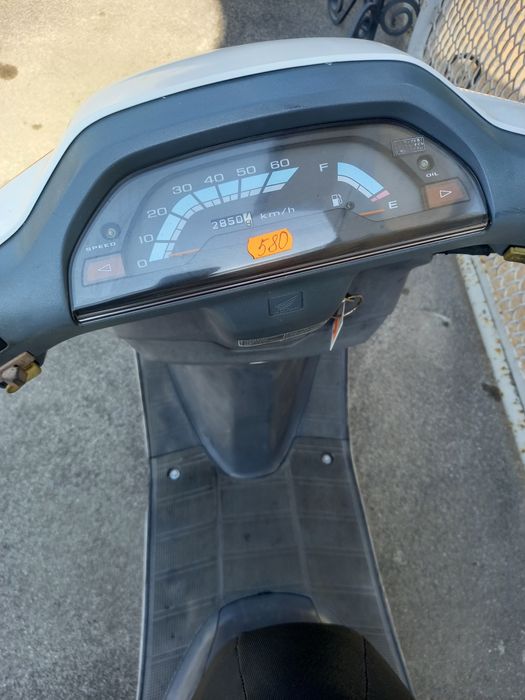 Скутер Honda Tact AF 24 контейнерний