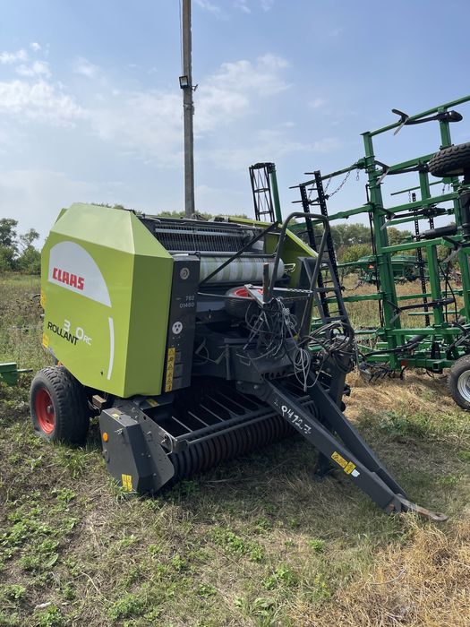 Пресс подборщик рулонный Claas Rollant 350 rc