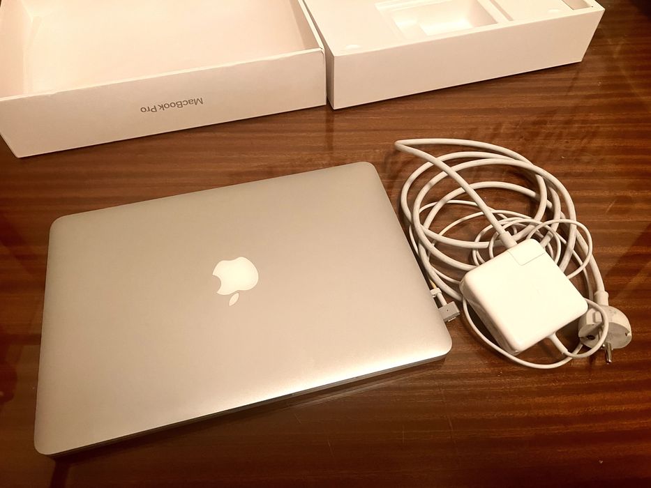MacBook Pro Apple