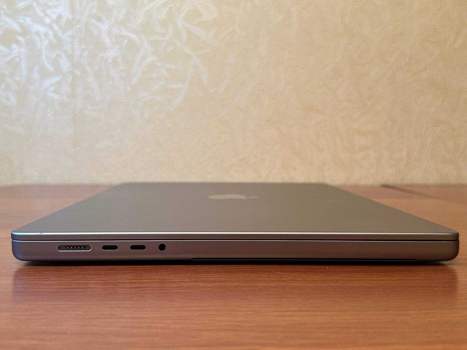 Macbook Pro 16 M1 PRO 32 512
