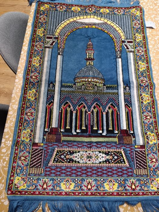 Молитовний мусульманський коврик для намазу