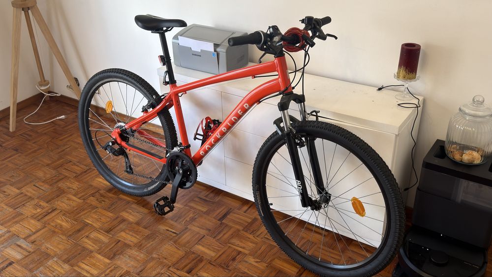 Bicicleta nova sem uso troco por material de ginasio